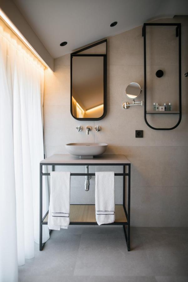Myr Puerta Serranos Valencia Ngoại thất bức ảnh