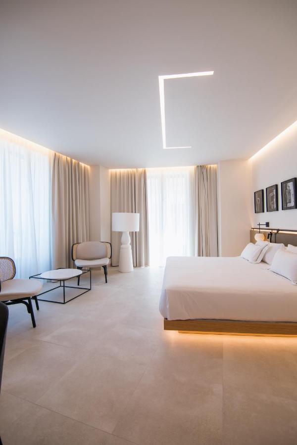 Myr Puerta Serranos Valencia Ngoại thất bức ảnh