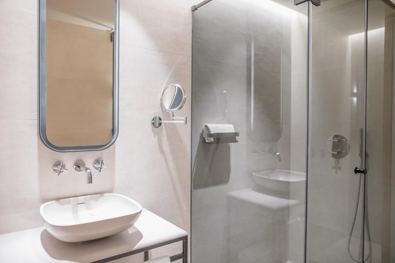 Myr Puerta Serranos Valencia Ngoại thất bức ảnh