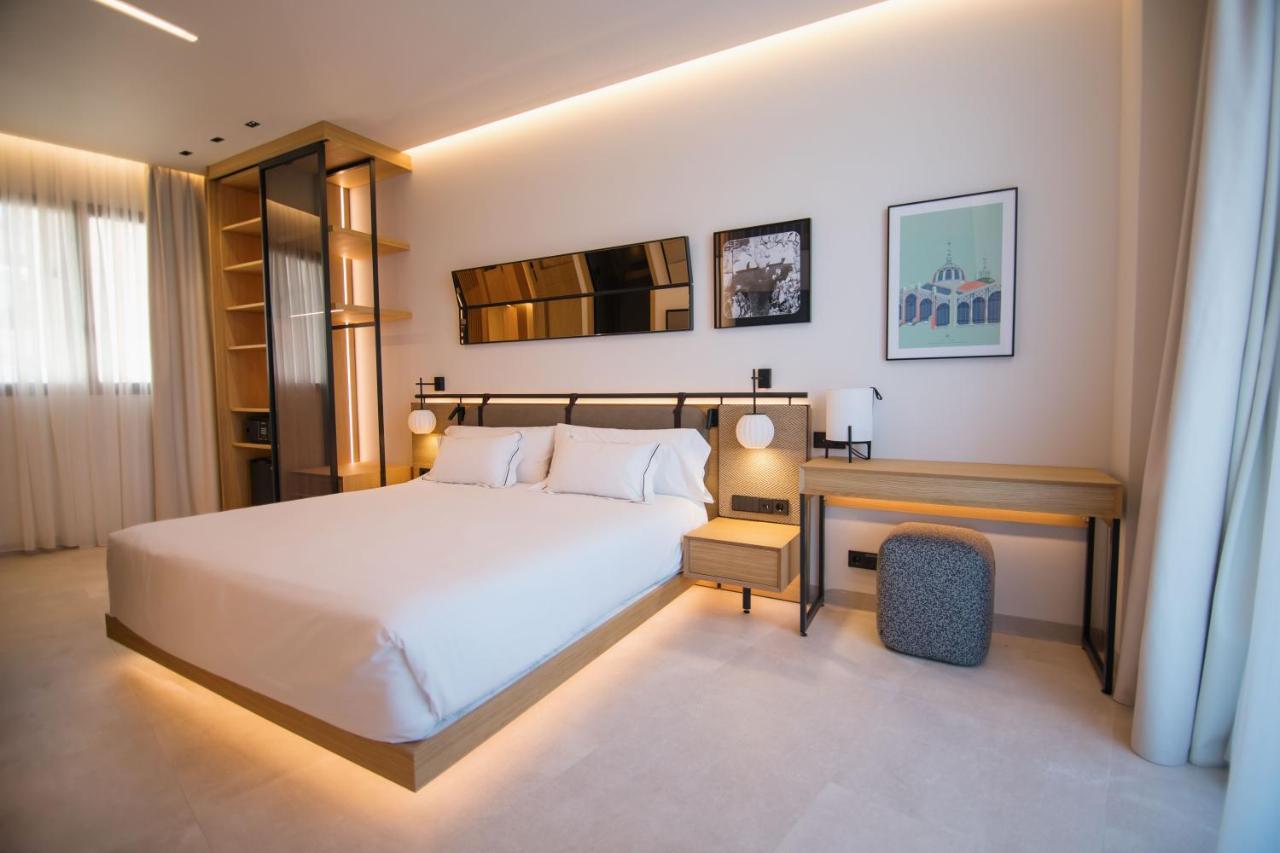 Myr Puerta Serranos Valencia Ngoại thất bức ảnh