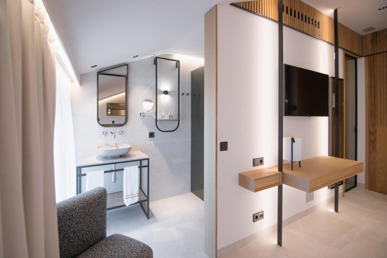 Myr Puerta Serranos Valencia Ngoại thất bức ảnh