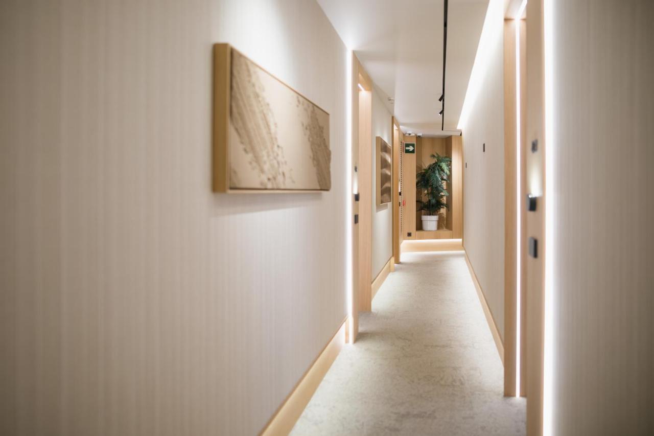 Myr Puerta Serranos Valencia Ngoại thất bức ảnh