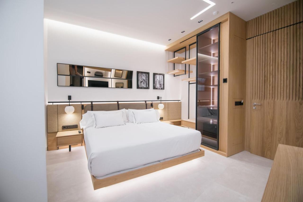Myr Puerta Serranos Valencia Ngoại thất bức ảnh